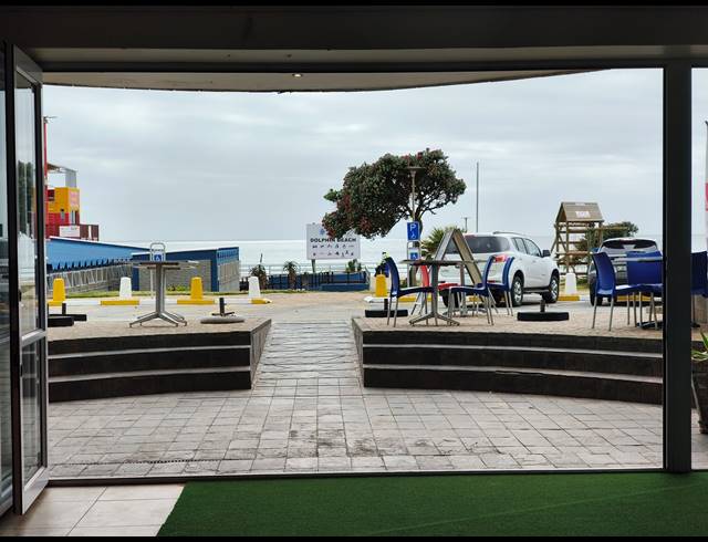188M² RETAIL FOR SALE IN JEFFREYS BAY CENTRAL